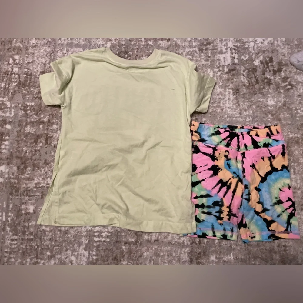 Limited Too Light Green and Tie-Dye Kids Set size S 7/8